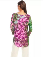 Load image into Gallery viewer, Karen Kane Burnout Shirttail Top