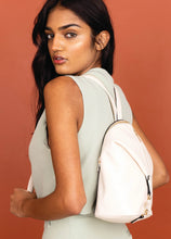Load image into Gallery viewer, Jen & Co Linnette Backpack