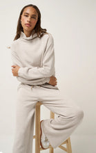 Load image into Gallery viewer, Travis Mathew Skyloft Soft Wide Leg Pant