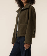 Load image into Gallery viewer, KUT Dena Faux Shearling Jkt