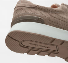 Load image into Gallery viewer, Peter Millar Wayfare Runner