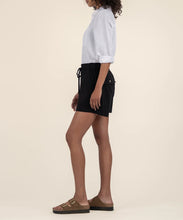 Load image into Gallery viewer, KUT Katana High Rise Short