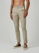 Load image into Gallery viewer, 7 Diamonds Infinity Chino Pant
