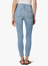 Load image into Gallery viewer, Joe's Jeans The Charlie