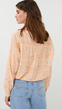 Load image into Gallery viewer, Esqualo Elastic Bottom Waves Blouse
