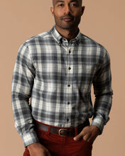 Load image into Gallery viewer, Duck Head Cotton Flannel Sport Shirt
