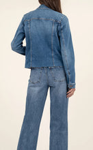 Load image into Gallery viewer, KUT Kara Raw Hem Denim Jacket
