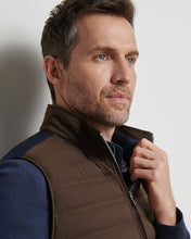 Load image into Gallery viewer, Peter Millar Winsome Hybrid Vest
