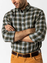 Load image into Gallery viewer, Duck Head Flannel Sport Shirt
