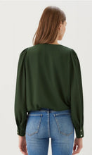 Load image into Gallery viewer, Karen Kane Puff Sleeve Top
