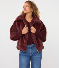 Load image into Gallery viewer, Esqualo Faux Fur Poncho Coat
