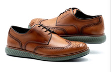 Load image into Gallery viewer, Martin Dingman Countryaire Wingtip
