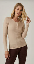 Load image into Gallery viewer, 7 Diamonds Core Ribbed Long Sleeve
