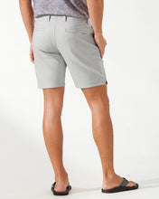 Load image into Gallery viewer, Tommy Bahama On Par 8&quot; Short
