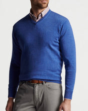 Load image into Gallery viewer, Peter Millar Autumn Crest V-Neck

