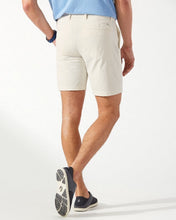 Load image into Gallery viewer, Tommy Bahama Chip Shot Short 8&quot;

