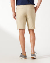 Load image into Gallery viewer, Tommy Bahama On Par Short 10&quot; Short B/T
