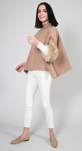 OST Relaxed Sweater w/ Faux Fur