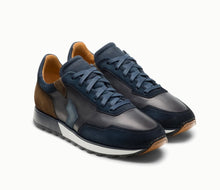 Load image into Gallery viewer, Magnanni Aero Sneaker
